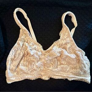 Miss Behave Brand Elegance Lace Bralette in Cream